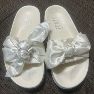 Women’s fenty puma slides by Rihanna